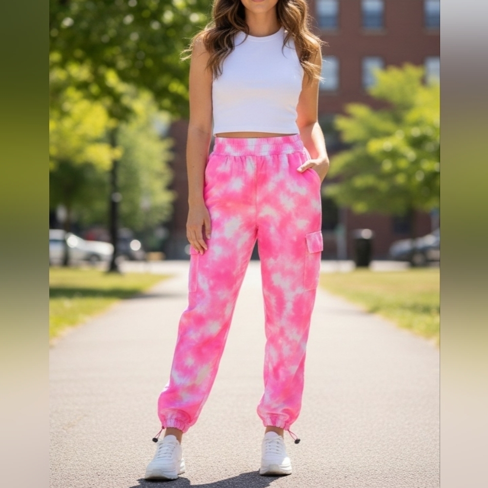 Forever 21 Pink Joggers with Elastic Waist and Cuffed Ankle